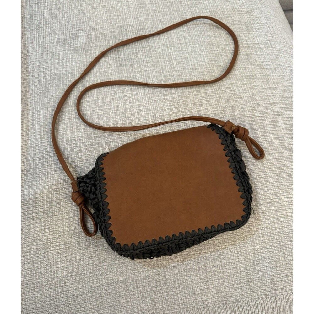 Universal Thread Straw Flap Knotted Crossbody Pur… - image 1